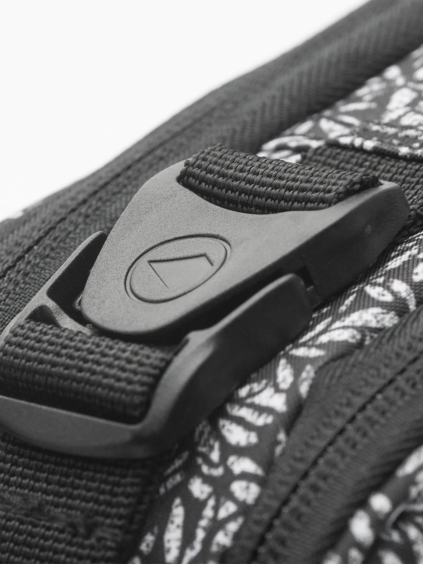 Lil Bite Lunchkit - Black/White