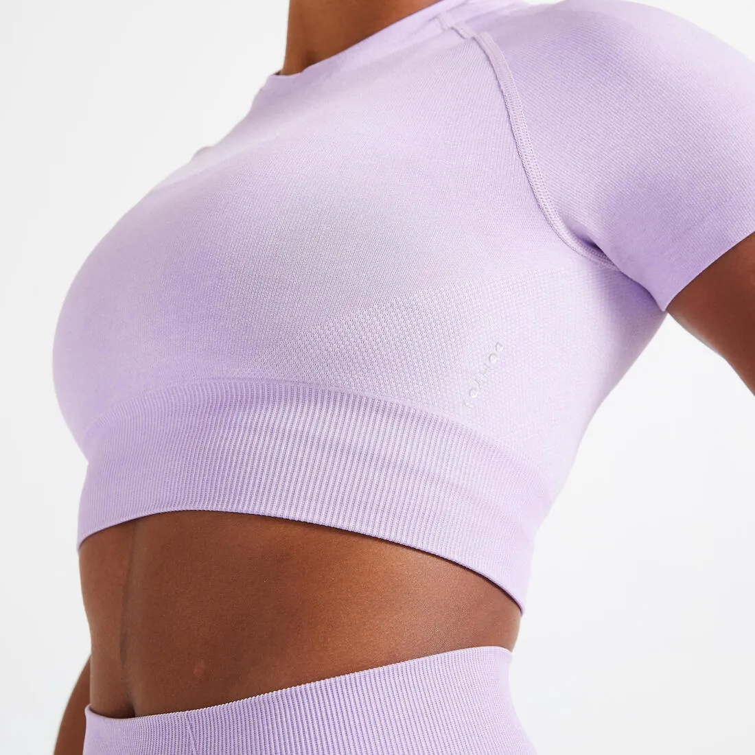 Seamless Cropped Fitness T-shirt - Short-Sleeved