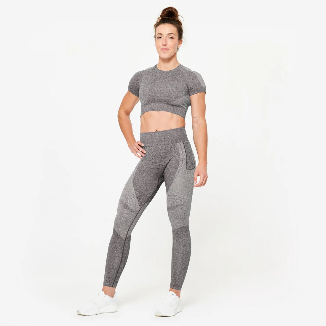 Seamless Cropped Fitness T-shirt - Short-Sleeved