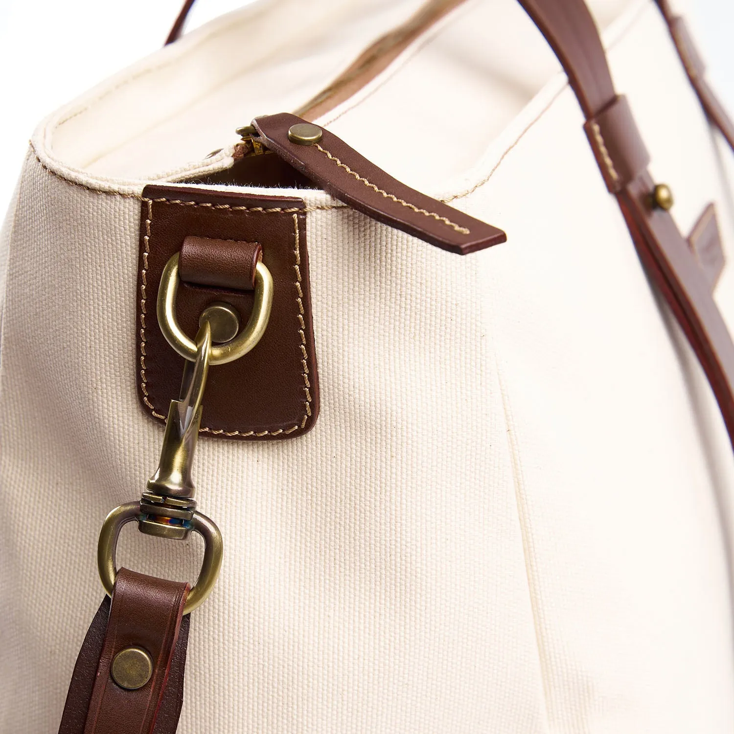 WHITE CANVAS WEEKEND BAG
