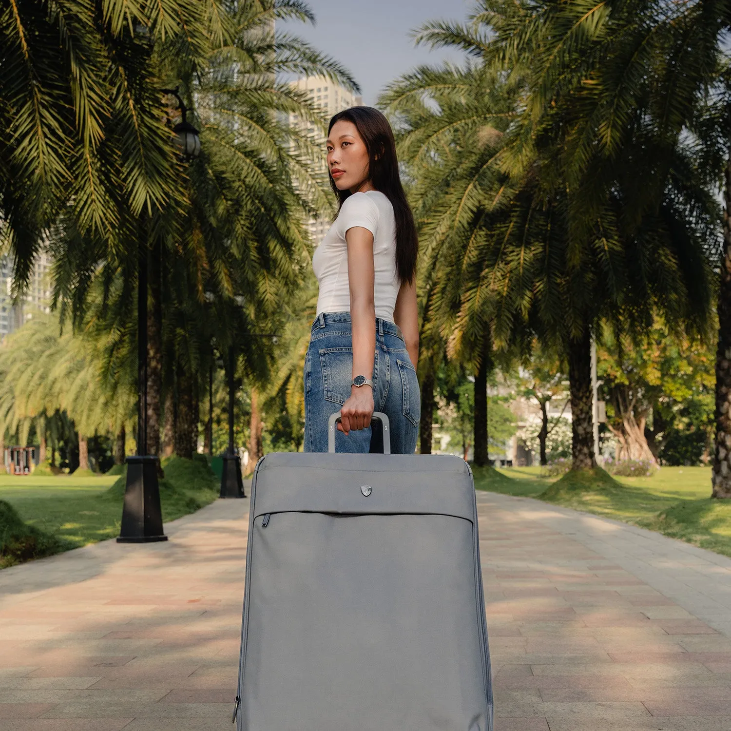 Xero Elite 2.0 31 Inch Luggage | World's Lightest Luggage